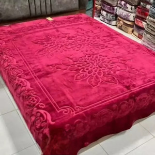 پتو گلبافت دو نفره گلبرجسته قرمز اناری